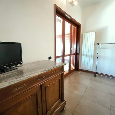 Ai Mughetti Apartment Vignone